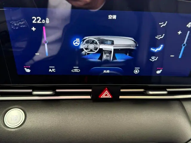 Hyundai Elantra — Фото автомобиля 8