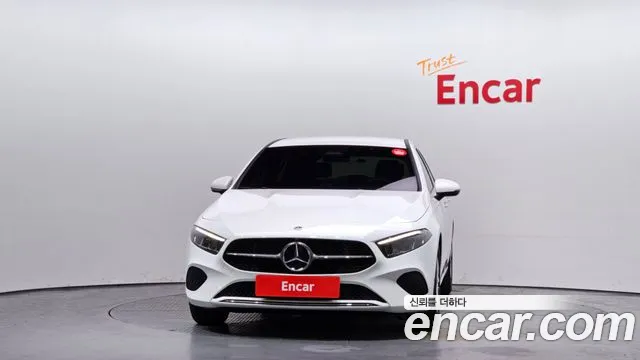 Mercedes-Benz A-Class — Фото автомобиля 3