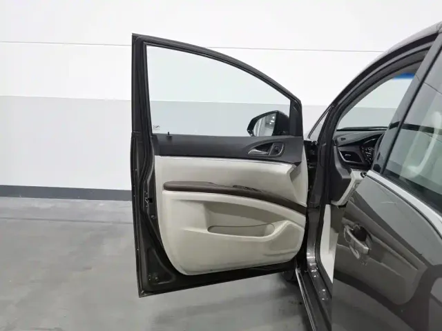 Buick Buick GL8 2023 Model Land Business Class Comfort — Фото автомобиля 8