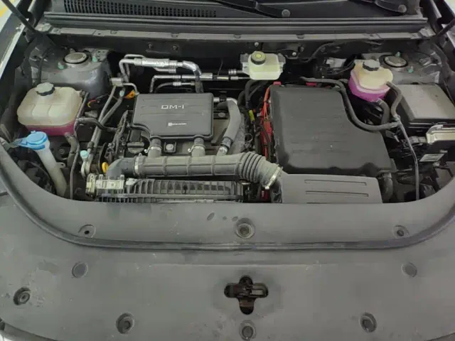 BYD Seal 05 DM-i — Фото автомобиля 19