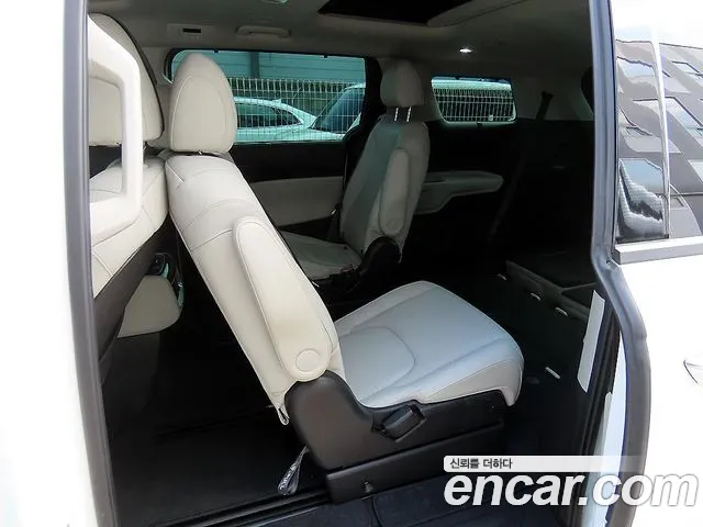 Kia Canival Carnival 4 поколение Бензин 7 мест Outdoor — Фото автомобиля 6