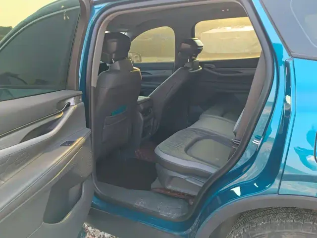 Ford Edge — Фото автомобиля 11