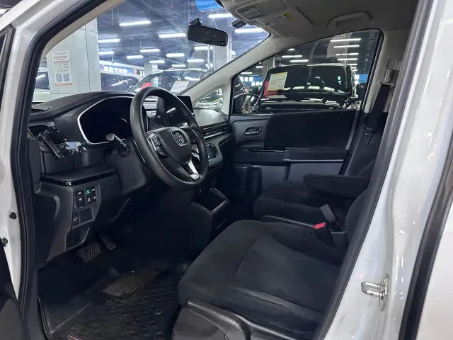 Honda Odyssey — Фото автомобиля 5