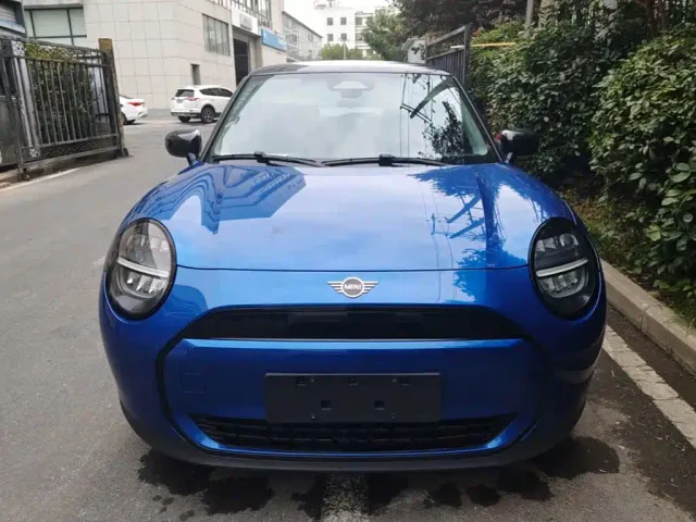MINI Cooper — Фото автомобиля 2
