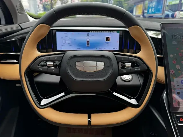 Geely Boyue L — Фото автомобиля 19