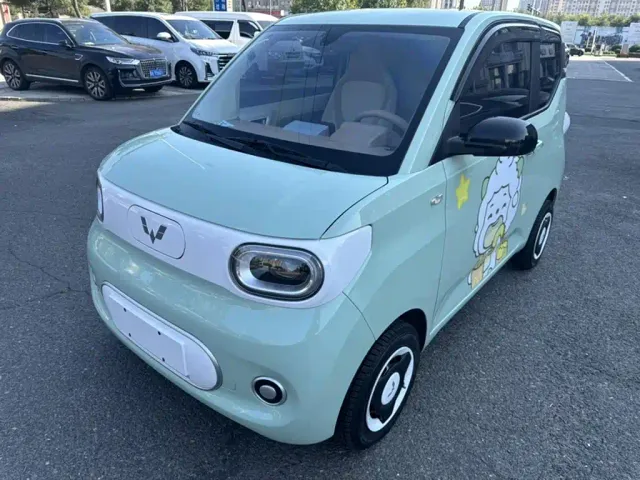 Фотография автомобиля — Wuling Hongguang Mini EV