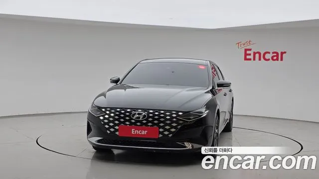 Hyundai Grandeur Premium — Фото автомобиля 3