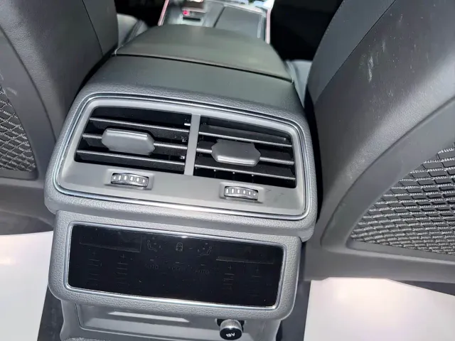 Audi A6L — Фото автомобиля 13