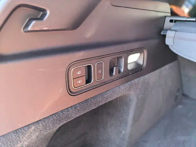 Li Auto L7 — Фото автомобиля 19