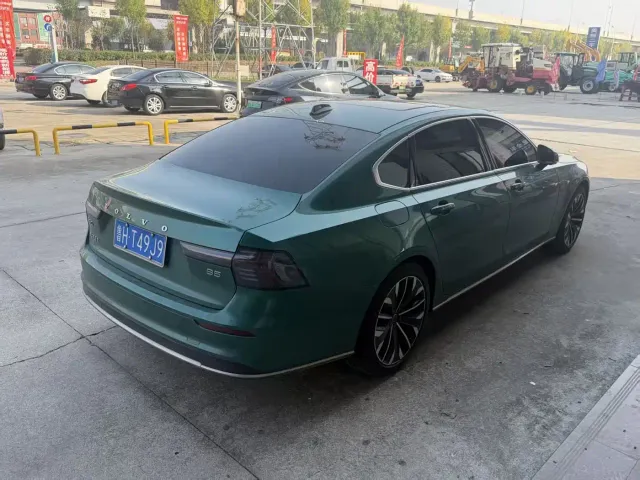 Volvo S90 — Фото автомобиля 5