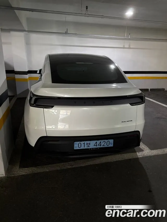 Tesla Model Y — Фото автомобиля 2
