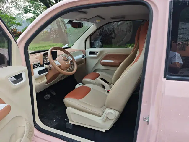 Wuling Motors Hongguang MINIEV 2024 3rd Generation 215km Youth Edition — Фото автомобиля 10
