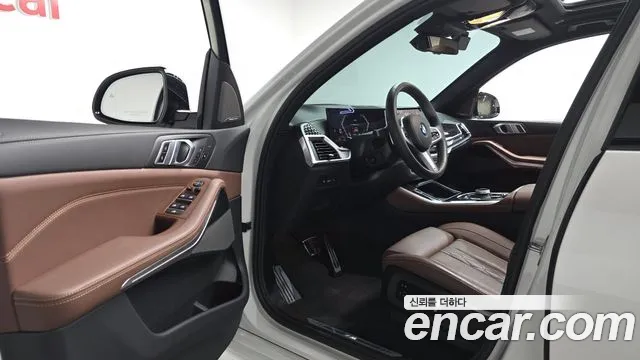 BMW X5 xDrive 40i M Sport — Фото автомобиля 9