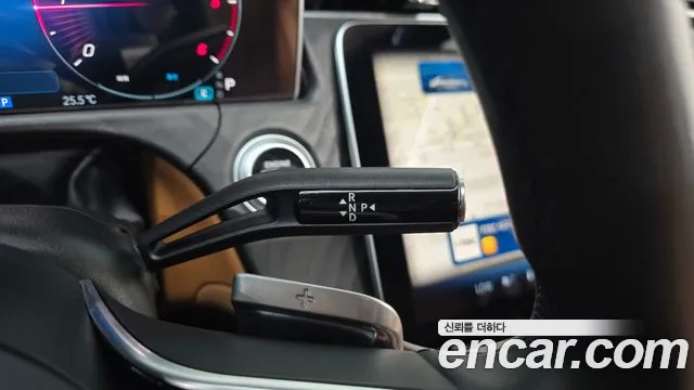 Mercedes-Benz E-Class — Фото автомобиля 5