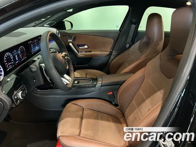 Mercedes-Benz A-Class W177 — Фото автомобиля 10