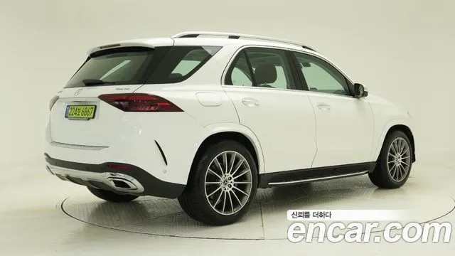 Mercedes-Benz GLE-Class — Фото автомобиля 2