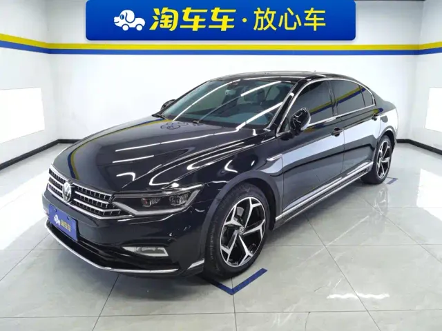 Фотография автомобиля — Volkswagen Magotan