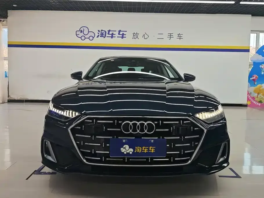 Audi Audi A7L 2024 45TFSI S-line Dream Edition Crystal Package — Фото автомобиля 2