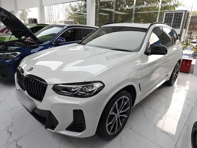 Фотография автомобиля — BMW X3