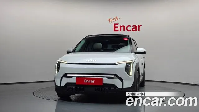 Kia EV3 — Фото автомобиля 3