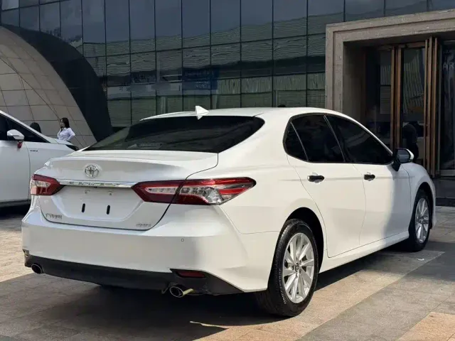 Toyota Camry — Фото автомобиля 11