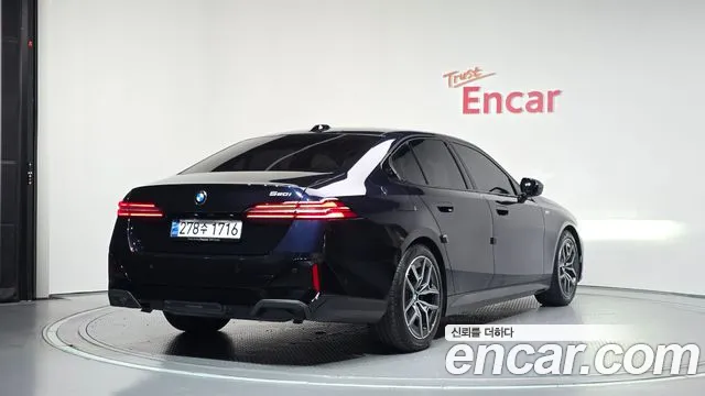 BMW 5-Series — Фото автомобиля 2
