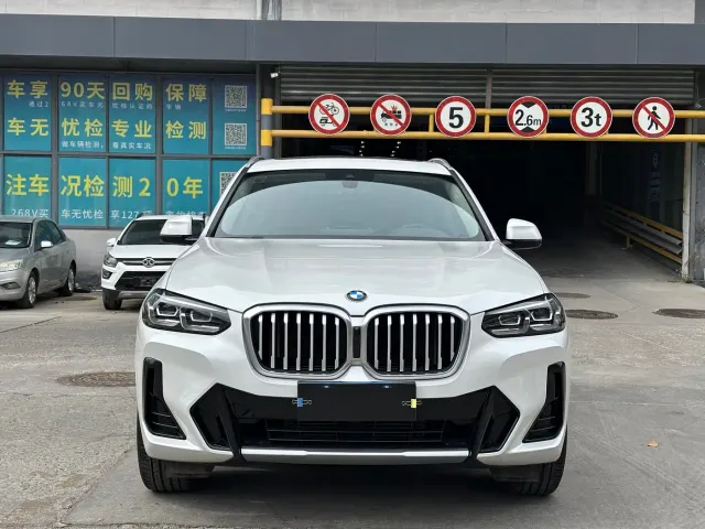 BMW X3 — Фото автомобиля 2