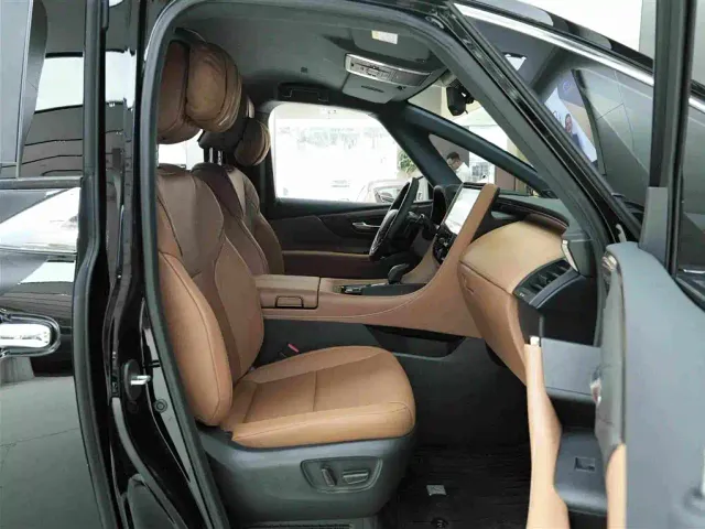 Toyota Alphard — Фото автомобиля 12