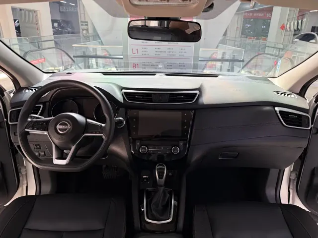 Nissan Qashqai — Фото автомобиля 5