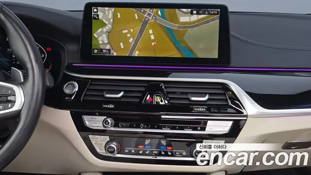 BMW 5 Series G30 — Фото автомобиля 19