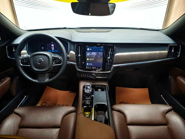 Volvo S90 — Фото автомобиля 7