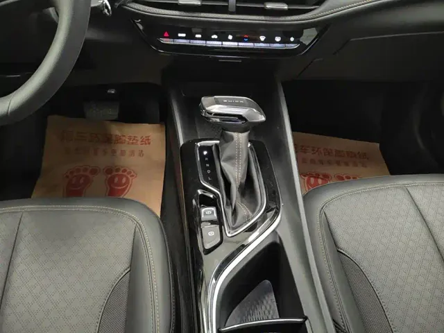 Buick Verano — Фото автомобиля 13