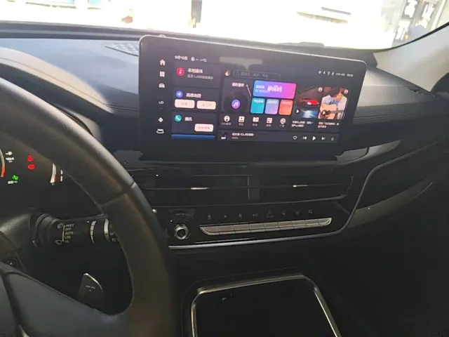 Haval H6 — Фото автомобиля 12