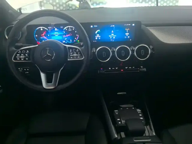 Mercedes-Benz GLA-Class — Фото автомобиля 9