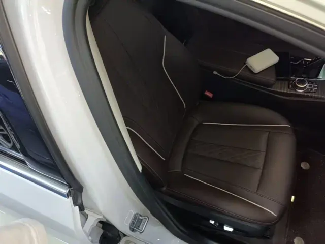 BMW 5 Series — Фото автомобиля 24