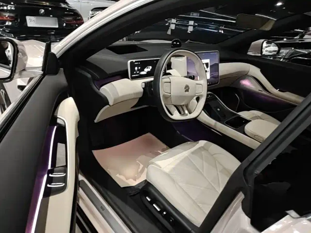 Nio ET5 — Фото автомобиля 14
