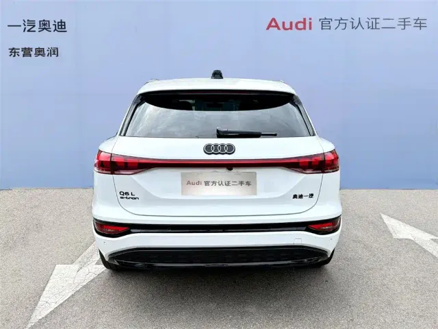 Audi Q6L e-tron — Фото автомобиля 8