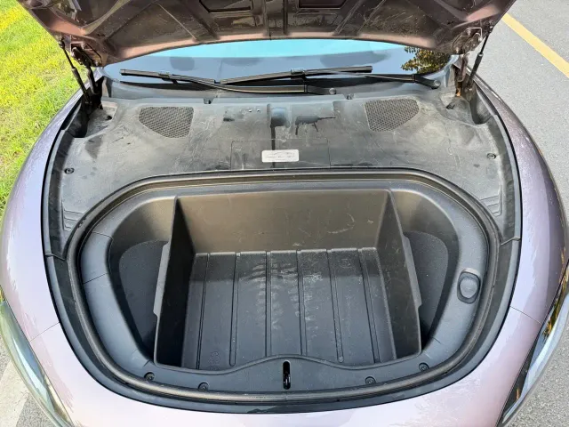 Xiaomi SU7 — Фото автомобиля 13