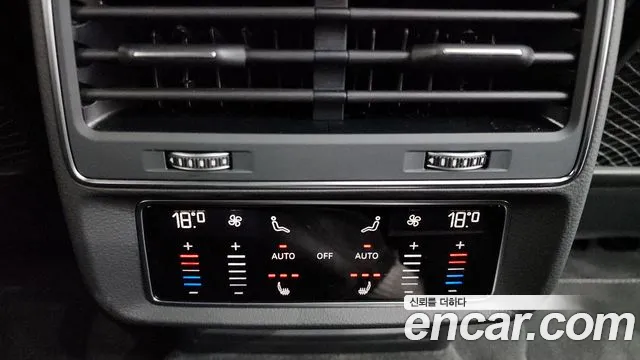Audi Q7 — Фото автомобиля 29