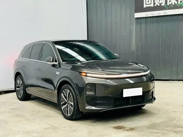 Li Auto Li Auto L6 2024 Pro — Фото автомобиля 3
