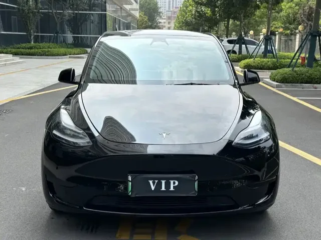 Tesla Model Y 2022 Facelift Rear-Wheel Drive Version — Фото автомобиля 2