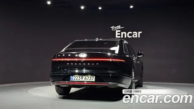 Hyundai Grandeur — Фото автомобиля 2