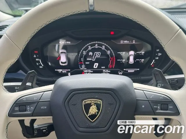 Lamborghini Urus — Фото автомобиля 14