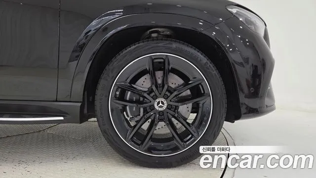 Mercedes-Benz GLE-Class — Фото автомобиля 5