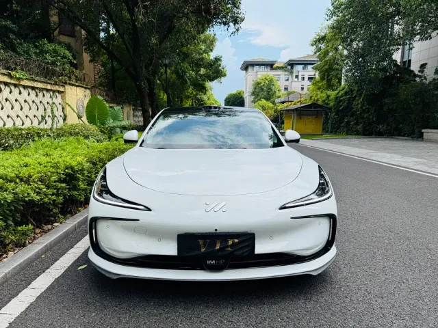 IM Motors L6 — Фото автомобиля 2