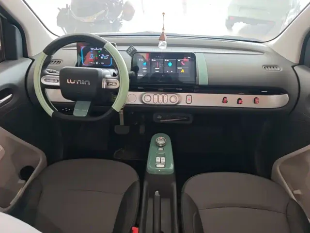 Changan Lumin — Фото автомобиля 9