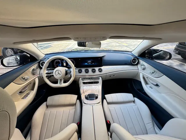 Mercedes-Benz E-Class — Фото автомобиля 7
