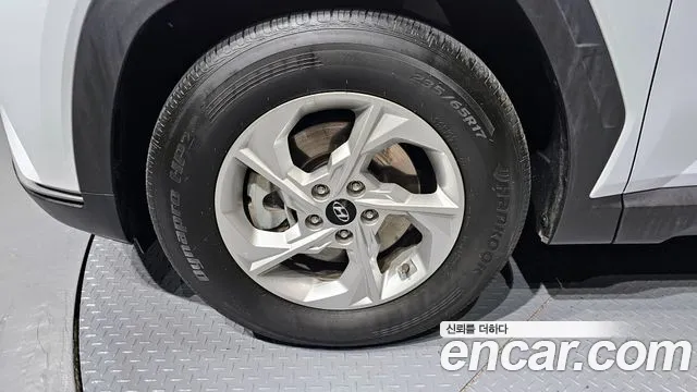 Hyundai Tucson Tucson (NX4) Бензин 1.6 турбо 2WD — Фото автомобиля 5