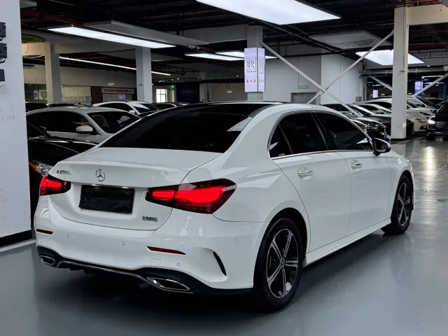 Mercedes-Benz A-Class — Фото автомобиля 20