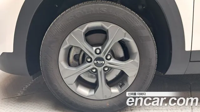 Kia Seltos Новый Seltos Бензин 1.6 турбо 2WD — Фото автомобиля 5